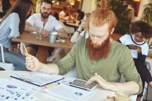 como criar fontes de renda além do trabalho tradicional